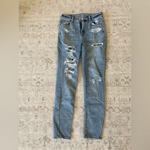 American Eagle Distressed Skinny Jeans 000
